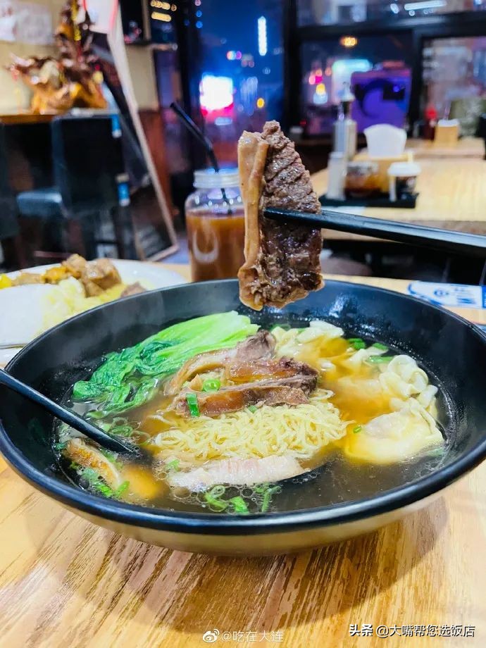 附近吃的美食推荐牛腩,大连万象汇美食店推荐牛腩