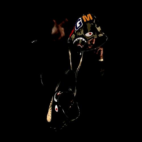 你以为你有双鞋就是潮男吗,你以为一身名牌衣服就是有钱人吗