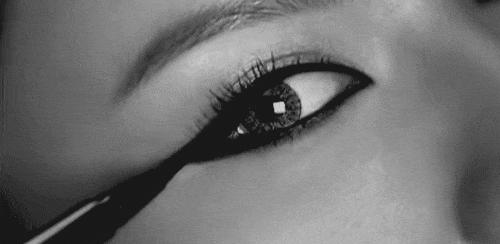 纹绣师操作美瞳线应该注意什么,为什么纹绣师不做美瞳线