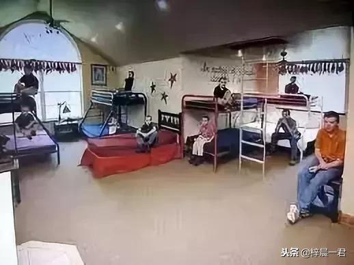 美国夫妇一胎生20个,美国一对夫妻生19个孩子