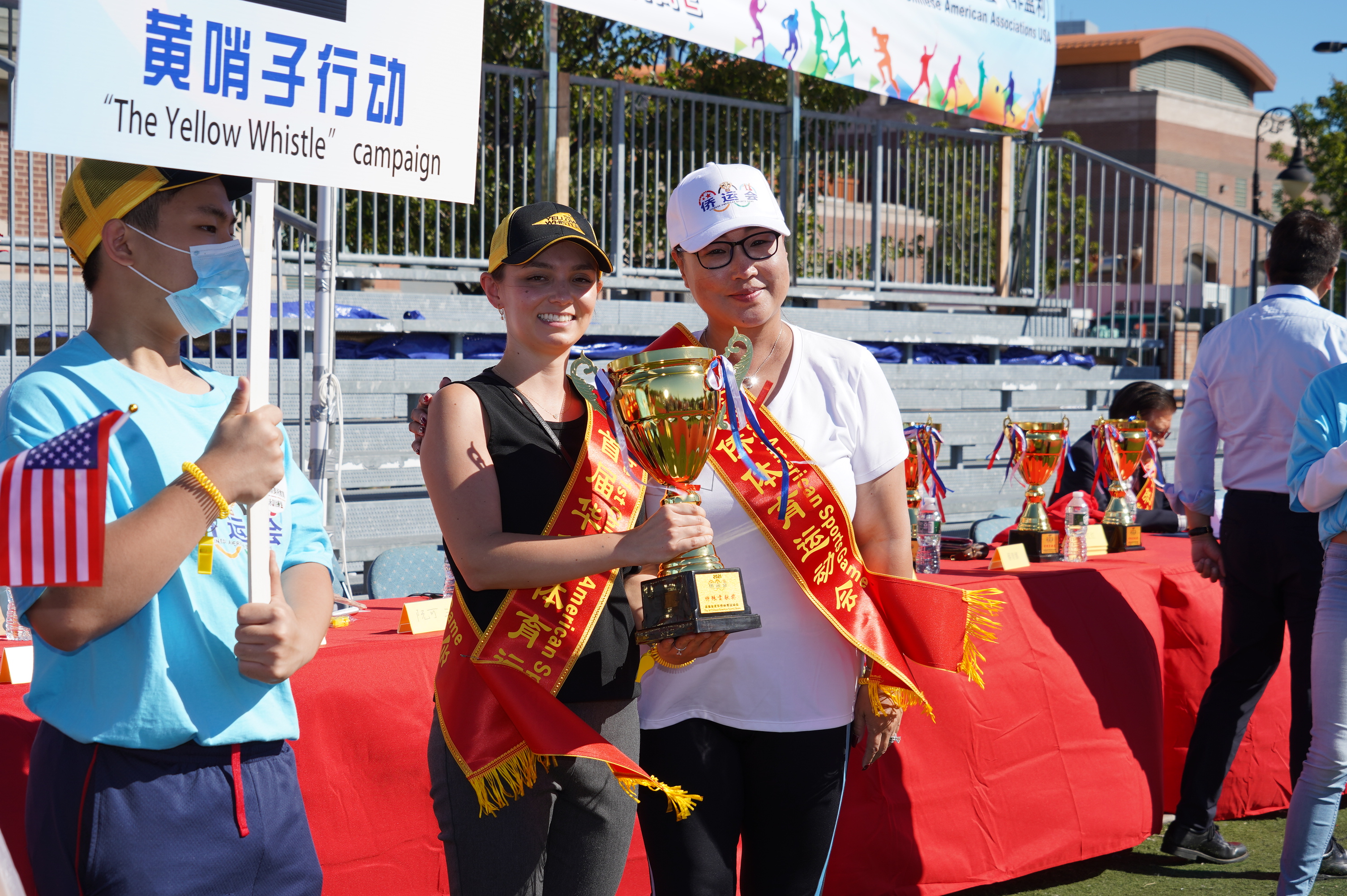 庆国庆70周年主题活动,庆国庆文艺汇演中国红