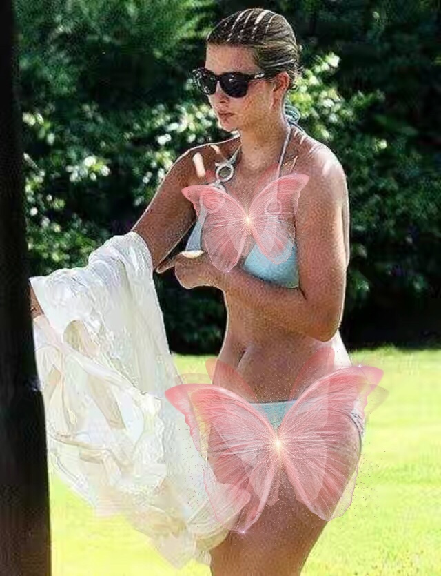 伊万卡秀身材,伊万卡海边秀身材