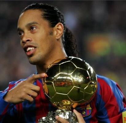 小罗世界足球先生,小罗第二次加冕足球先生