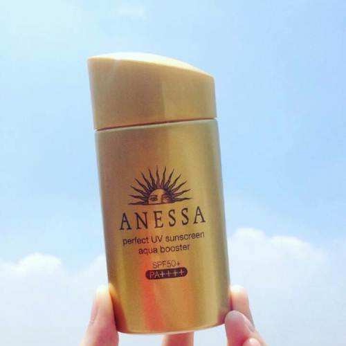 最好的防晒霜排行榜第一名安耐晒,科颜氏资生堂安耐晒哪个防晒更好