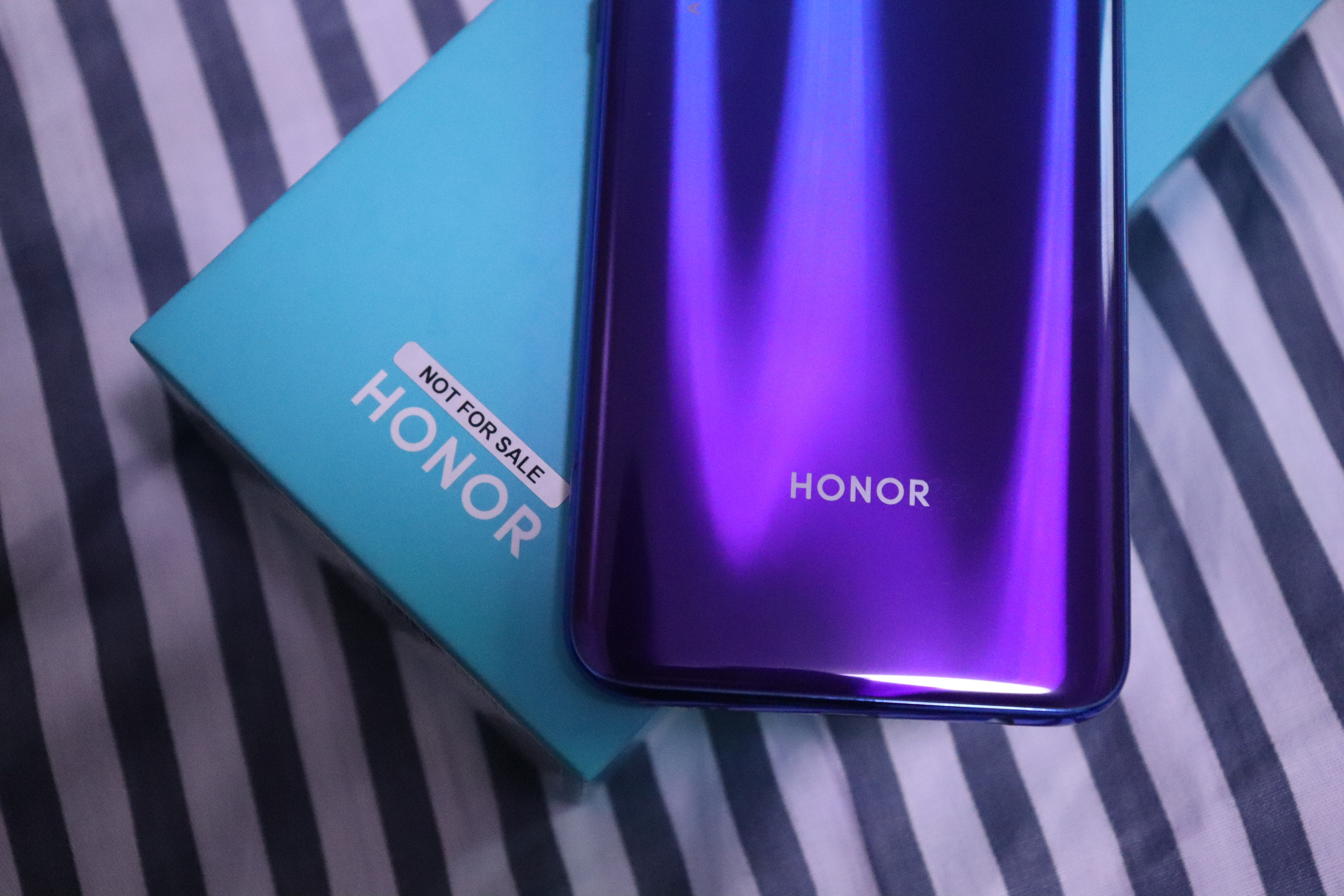 解锁更多拍照技能,荣耀20后置三摄参数