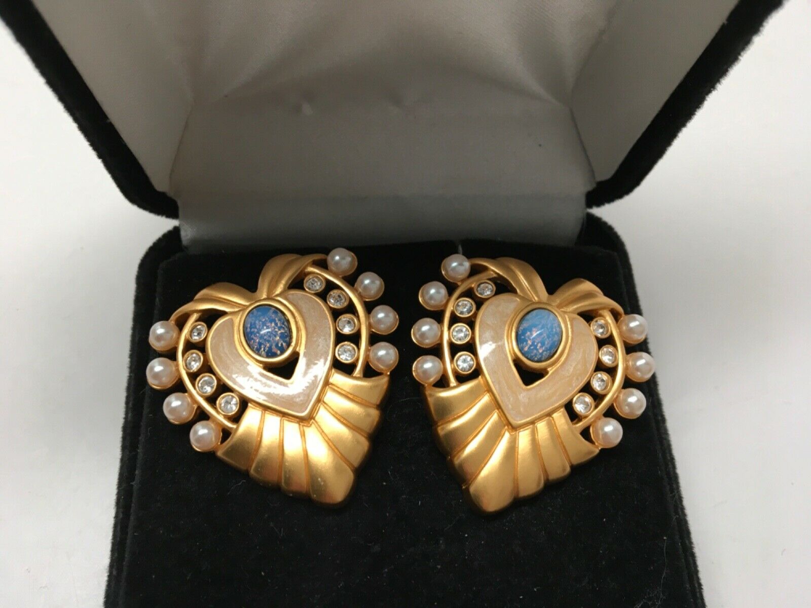 闆呰姵vintage涓彜棣栭グ,闆呰姵vintage棣栭グ