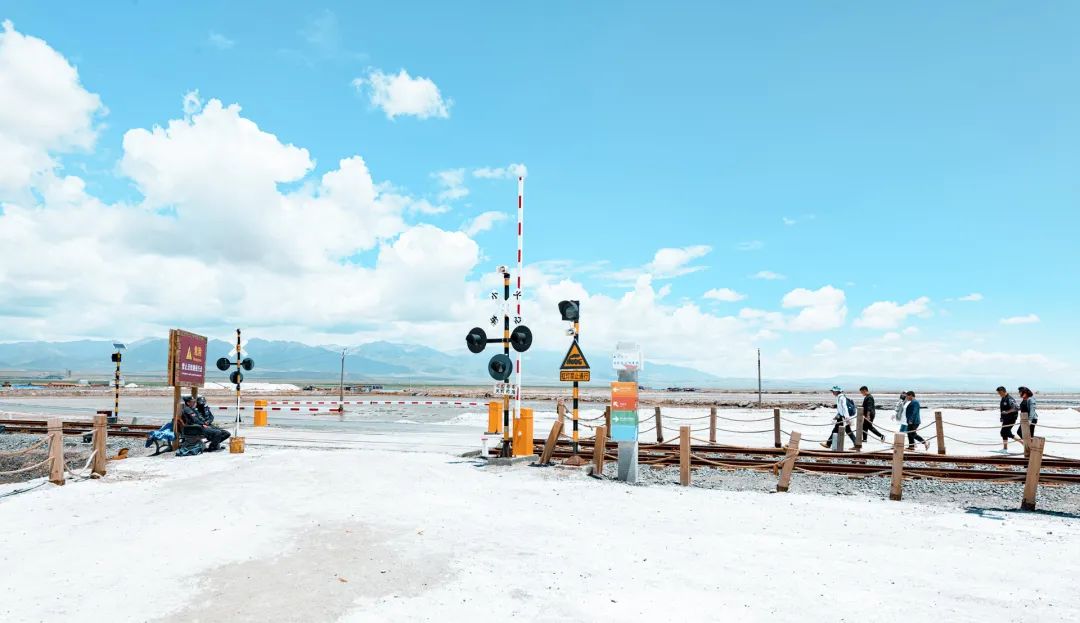 上帝打翻了调色盘，让西北这7种颜色美到窒息