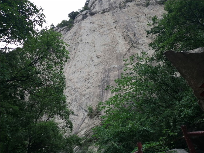 卧龙谷风光,卧龙谷秋色图片