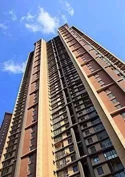 阳光房用夹胶玻璃还是中空玻璃好,用夹胶钢化玻璃做阳光房效果图