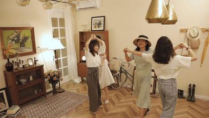 一人住77㎡,2个客厅还不要沙发和茶几,比住豪宅还幸福