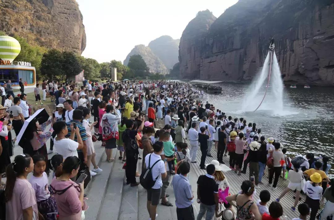 国庆期间龙虎山景区有免费吗,国庆龙虎山