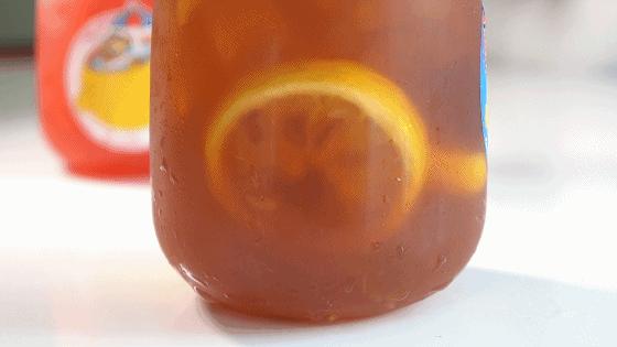 新潮展览+撸狗，广州这家新开的汪星人主题店萌爆了