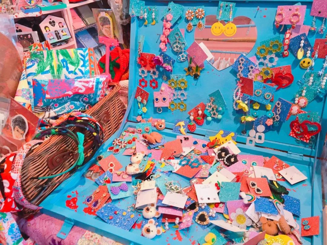 泰国有什么潮牌值得买,泰国潮牌女生