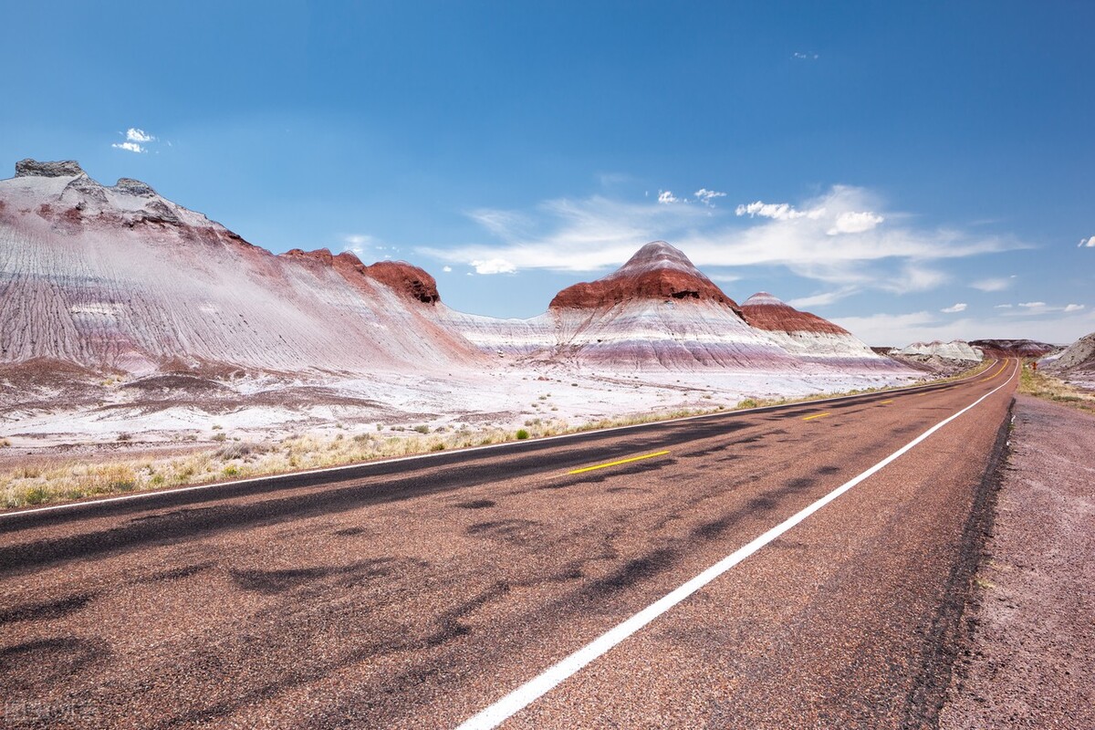 美国经济再出刺激计划,美国疯狂进口石油想要发动战争吗
