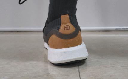 yeezy复古跑鞋,adidasyeezyboostrunner700v2