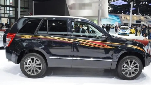 2022款铃木维特拉四驱4缸手动,超级维特拉中央差速锁