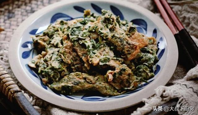 简单易学的家常菜推荐香椿炒鸡蛋,香椿炒鸡蛋是春天不可多得美食