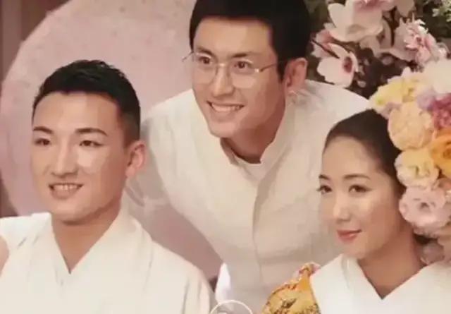 那位“中日混血”新郎很是猖狂呀！官网拜*国靖**神社，产品卖中国人