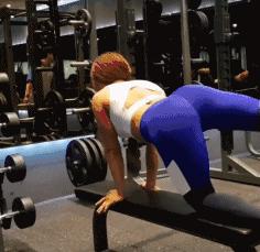 韩国妹子JuMiKim，长相清纯却是个大力士，一身肌肉太帅了