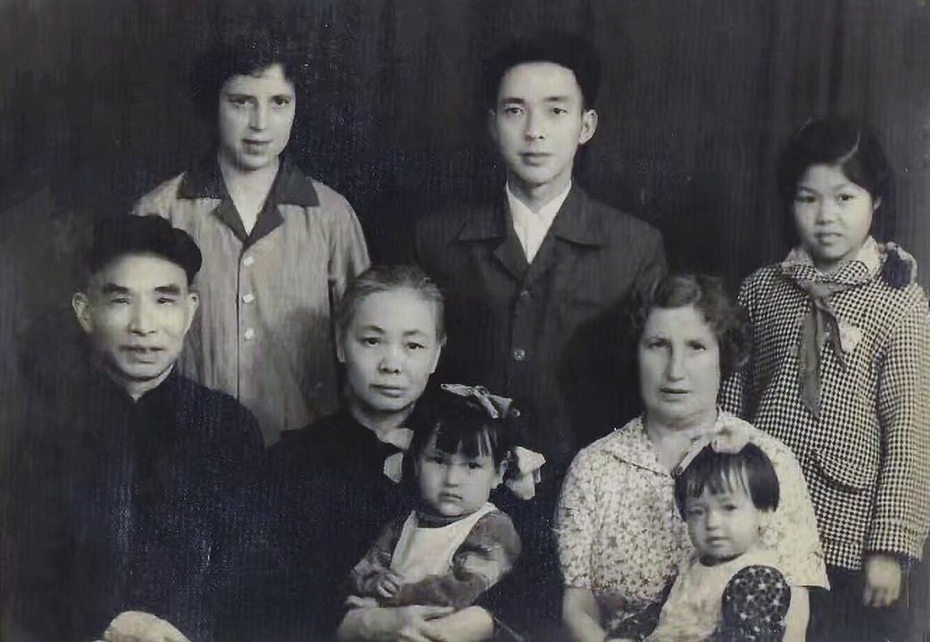 当年家住茶馆巷的薇拉，你在天国还好吗？