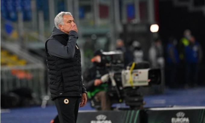 热刺输球穆里尼奥更衣室讲话,热刺欧冠失利穆里尼奥霸气