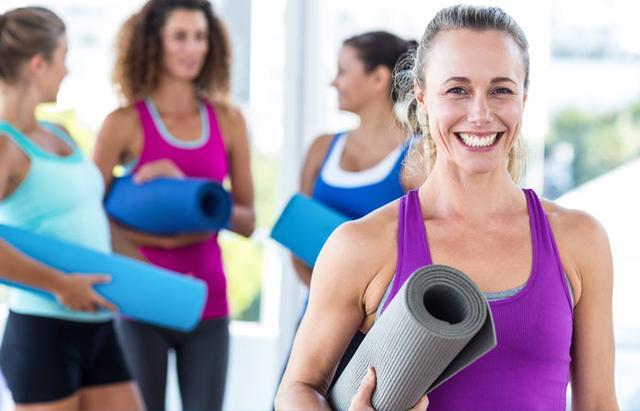 初学者适合用哪种类型的瑜伽垫,瑜伽垫怎么选择适合自己的