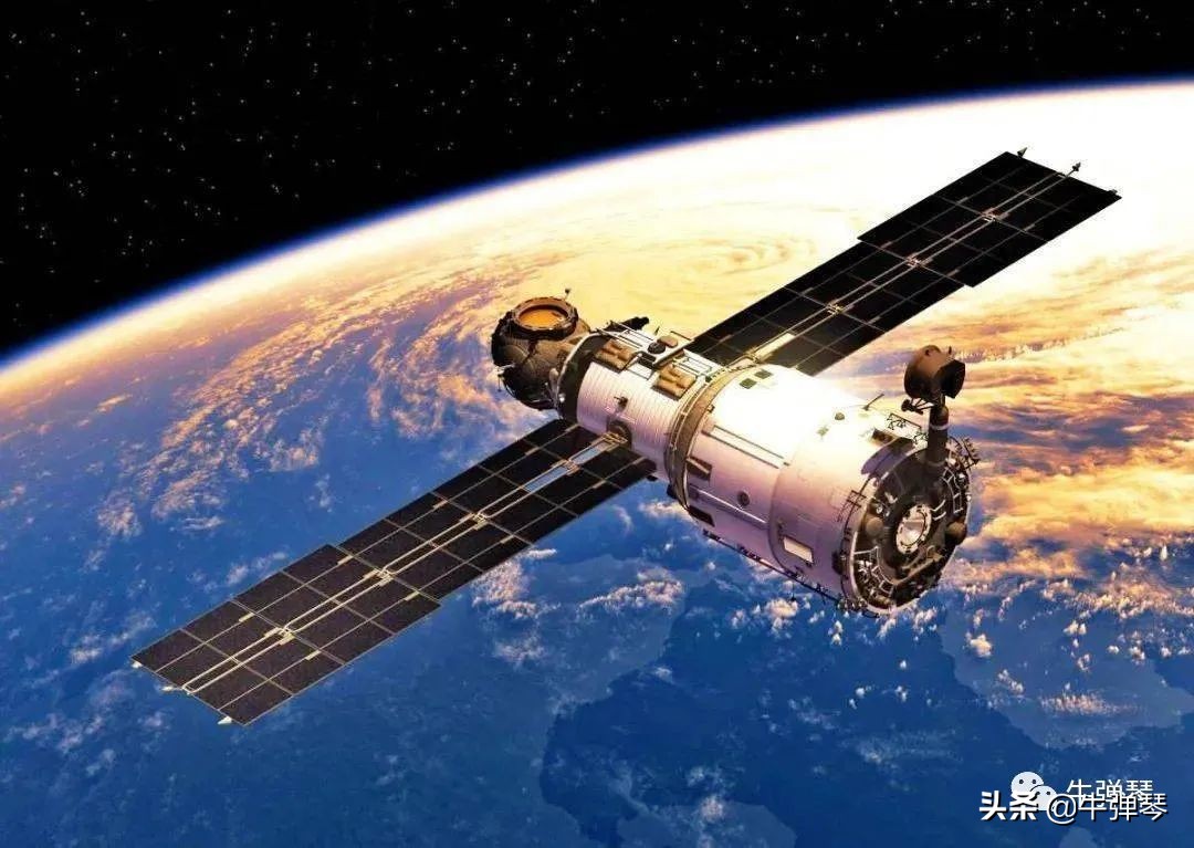 伟大祖国向勇攀高峰者致敬,大国风范致敬英雄