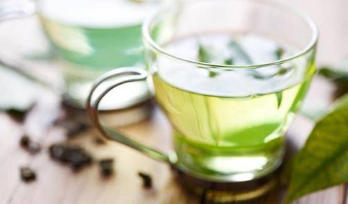 痛风犯了能不能喝茶水,痛风发病时可以喝茶水吗