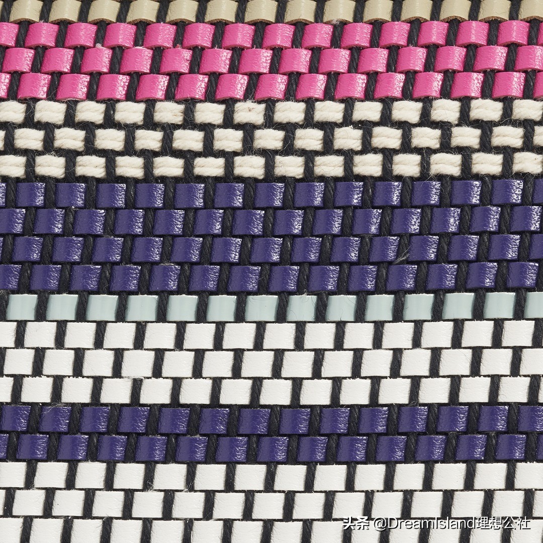 loewe半月形手袋手提包,loewe走秀款包包