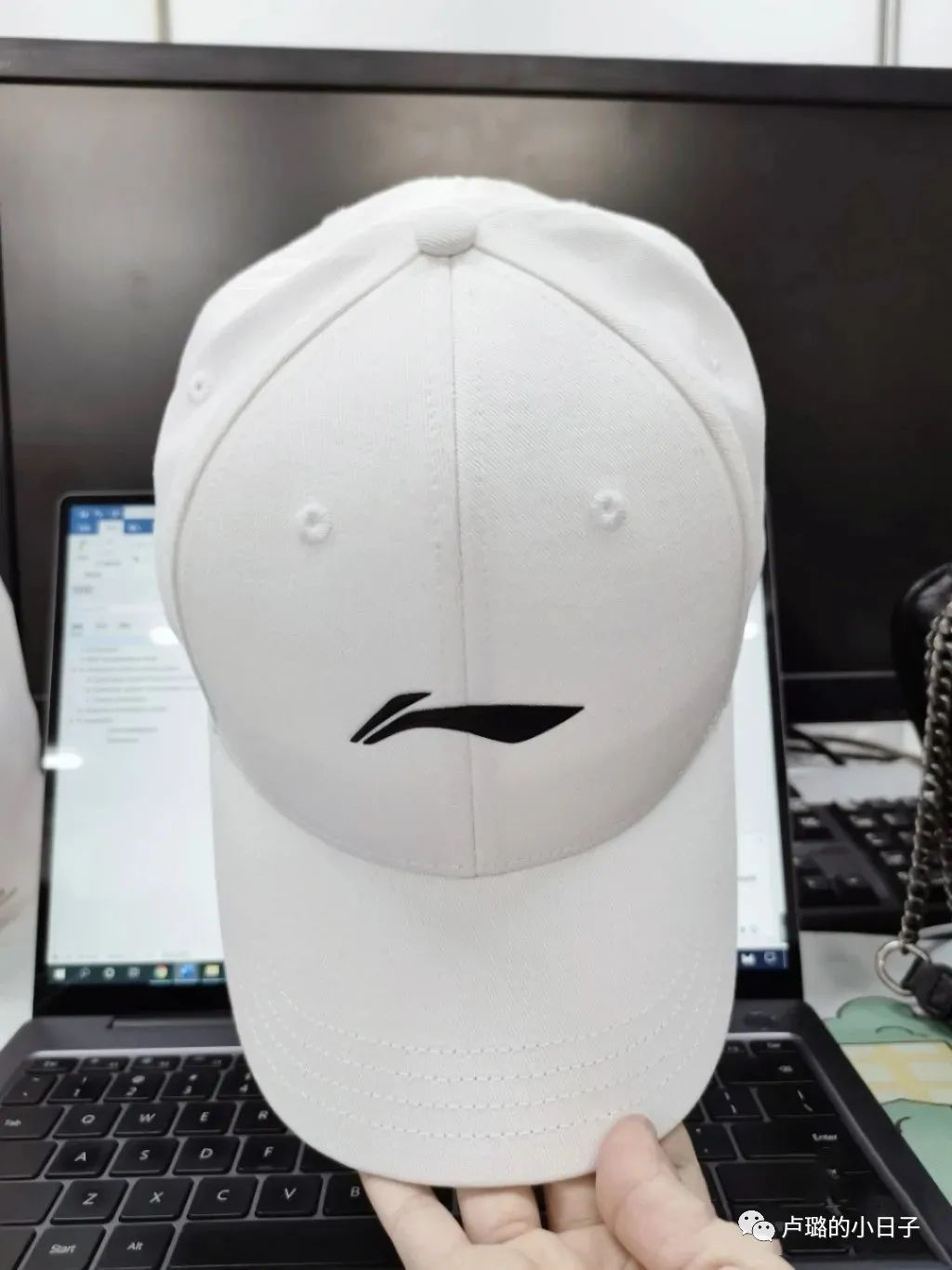 什么款式的防晒帽百搭,防晒帽怎么搭配好看