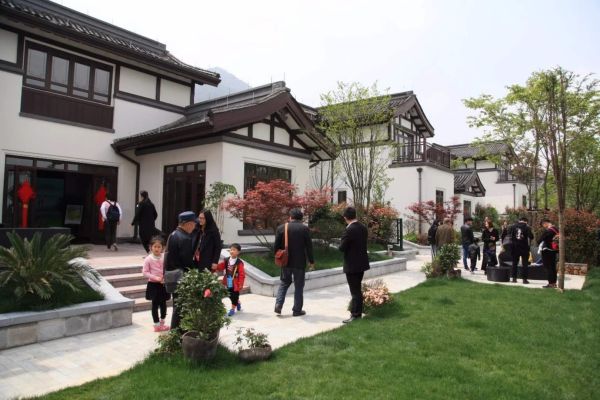 杭州桐庐宜居养生园一线临水，中式合院适合养老度假，产权40年