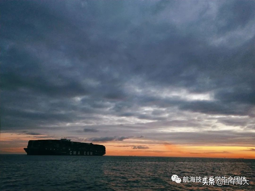 这个小妮不简单,乡下丫头不简单