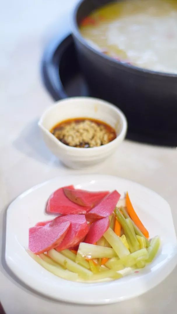 *疆新**早餐美|三步一娜扎，五步一热巴