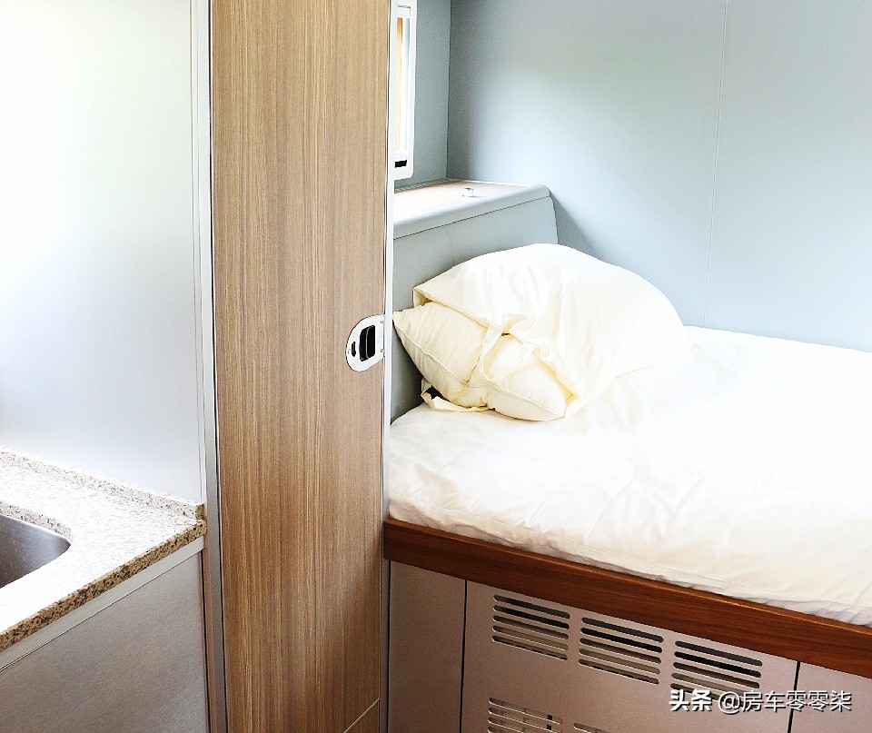 500万的德国曼卡4x4越野房车,德国曼4x4越野房车试驾视频