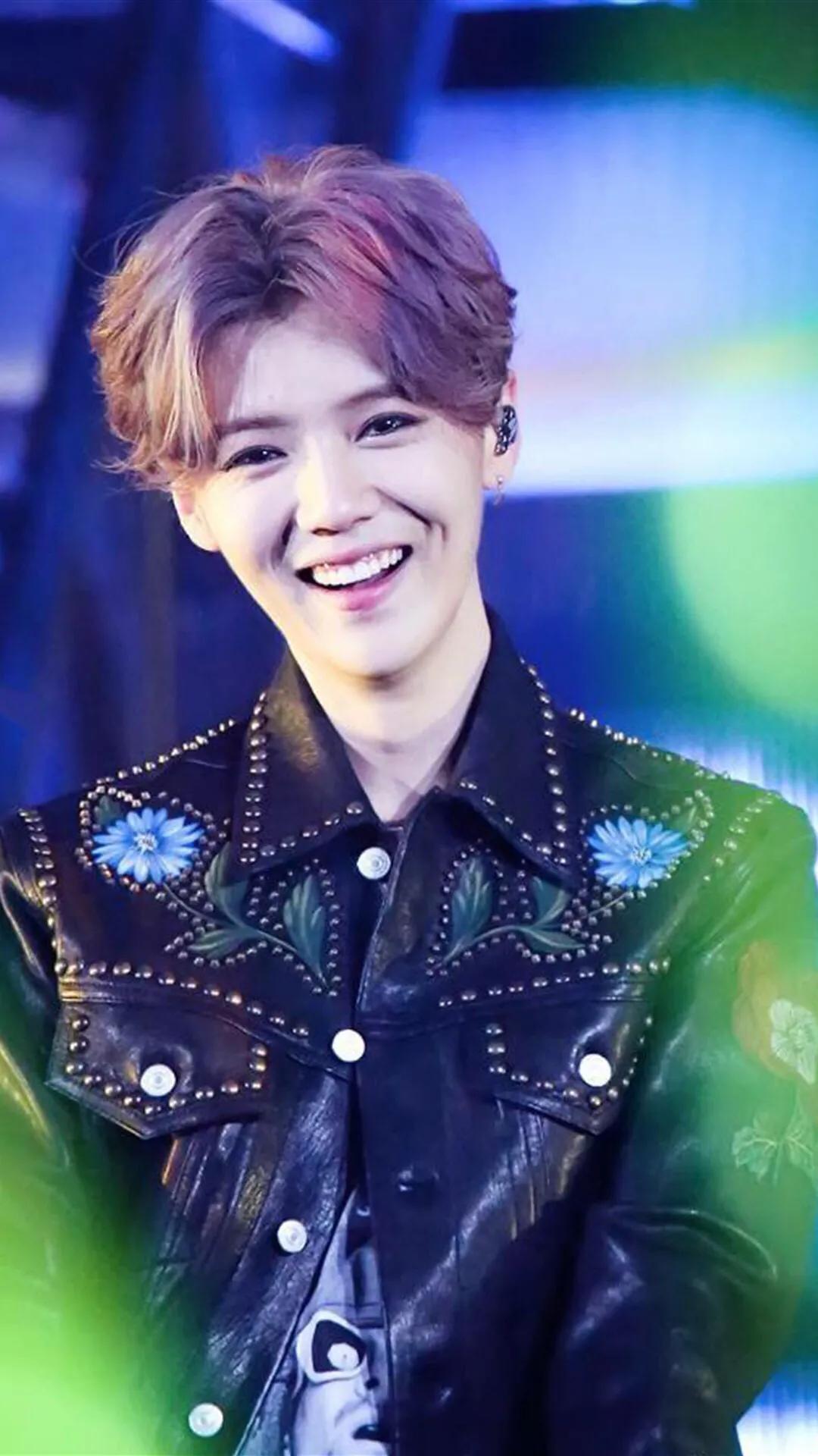 壁纸鹿晗吴世勋,壁纸鹿晗图片百度