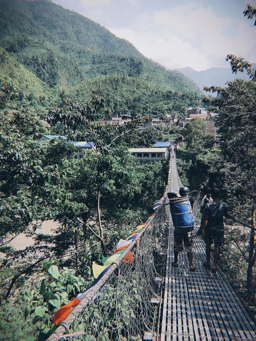 *局骗**和微笑,3000元带你体验双面尼泊尔