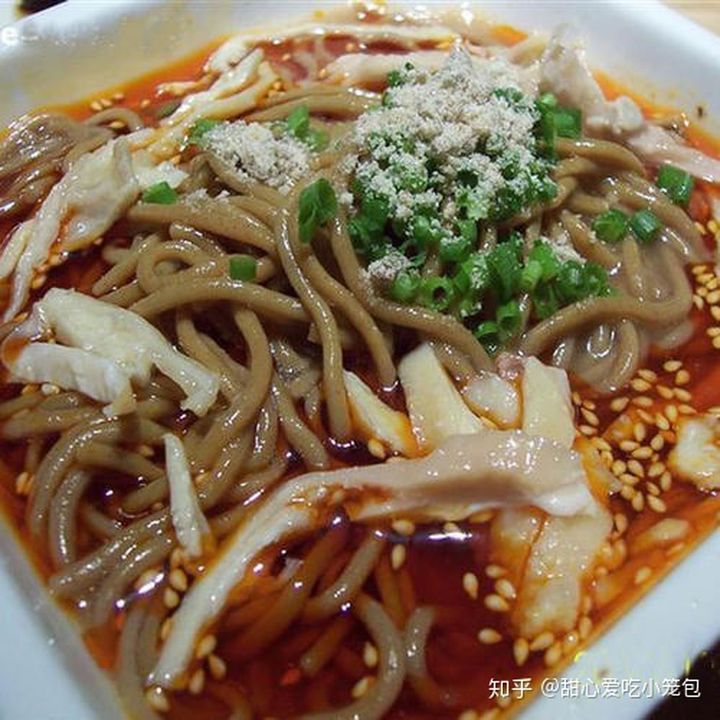 山药蛋和莜面栲栳栳,只有莜面栲栳栳还有个山药蛋