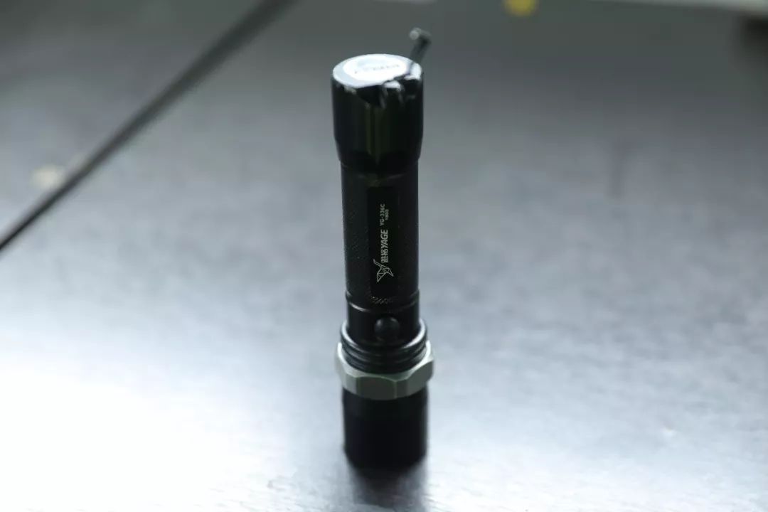 直升飞机飞行员的装备,直升机飞行员装备有哪些