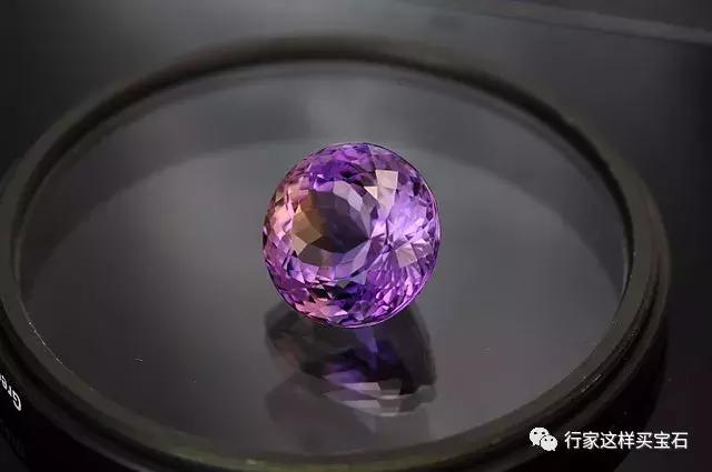 刻面切割宝石视频,刻面切割的宝石通常有什么特性