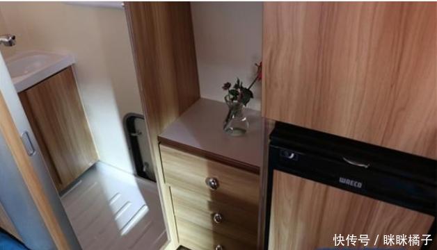 宇通5.99米自动挡中巴房车,看上去和普通车一样的房车