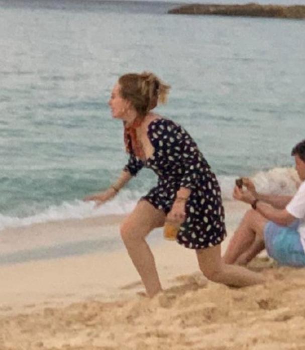 阿黛尔离婚后暴瘦40斤!整容式甩肉变复古俏名媛,美得太高级