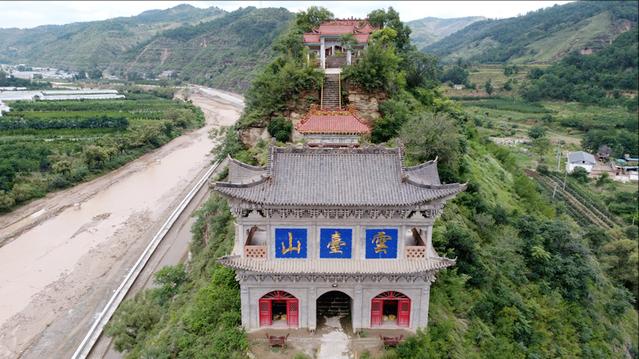 走进延安—登顶圣地宝塔山，感受安塞腰鼓山，游览佛道合一云台山