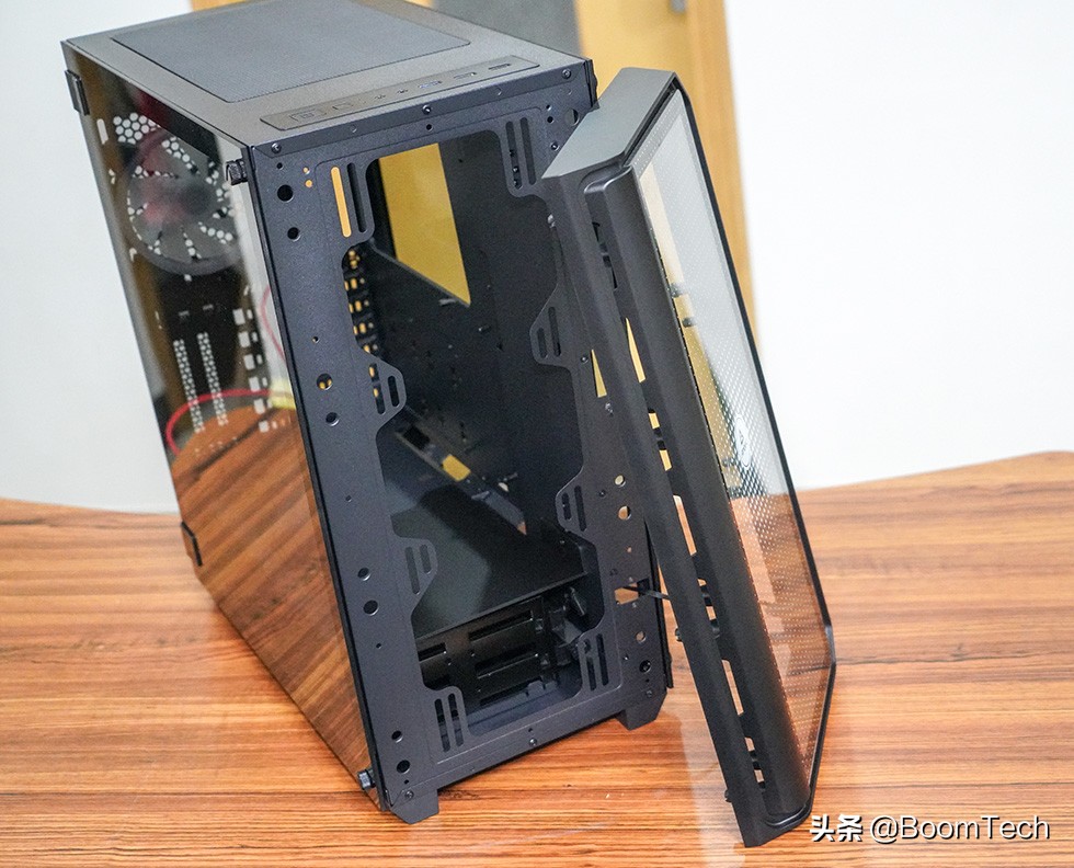 颜控玩家新选择安钛克NX1000机箱体验