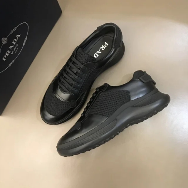 普拉达最新款黑武士跑鞋,普拉达黑武士610