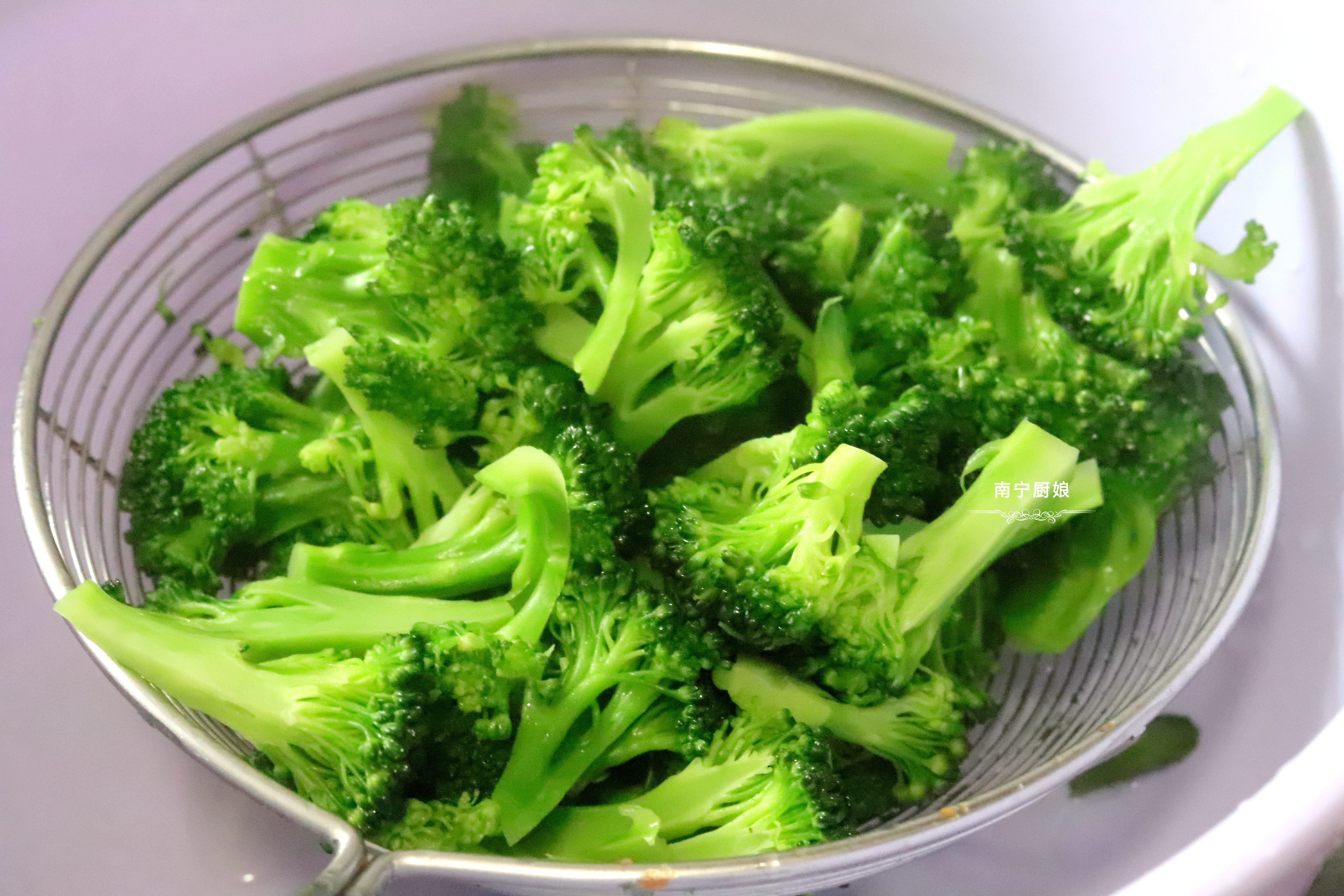 怎么清洗西兰花能去除农药和虫卵,西兰花怎么去除残留农药及虫子