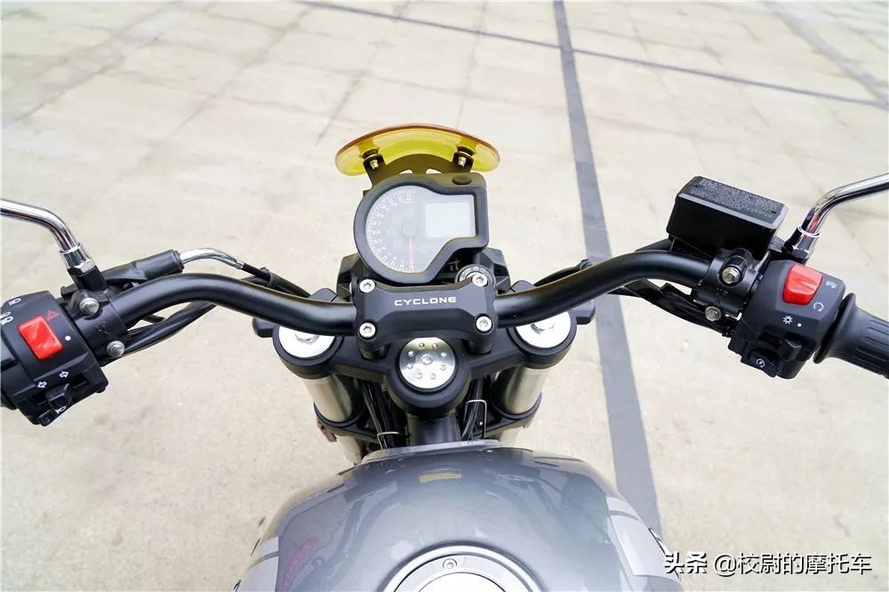 赛科龙re3英伦复古车,赛科龙复古re32020款