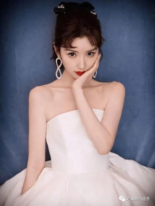 被秦海璐的私服惊艳了,秦海璐穿搭同款