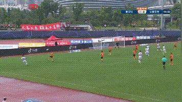 蒿俊闵抢断奥斯卡,蒿俊闵助攻戈德斯