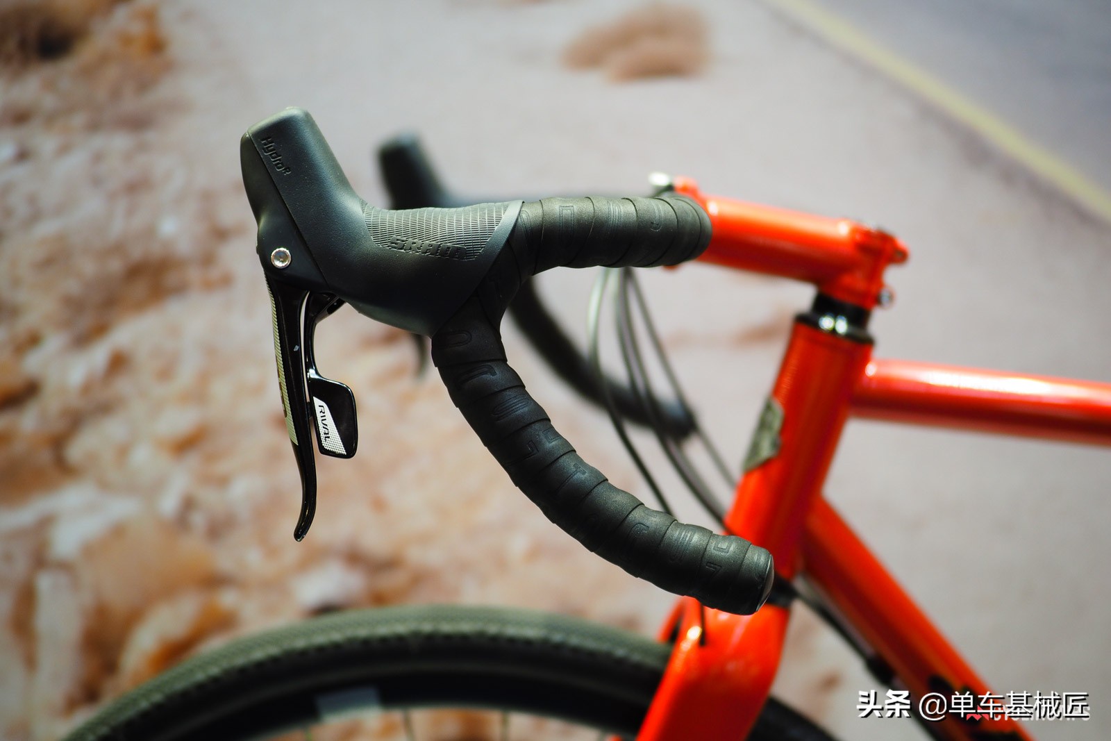 抽出时间和腾出时间,抽出点时间来对自己好一点