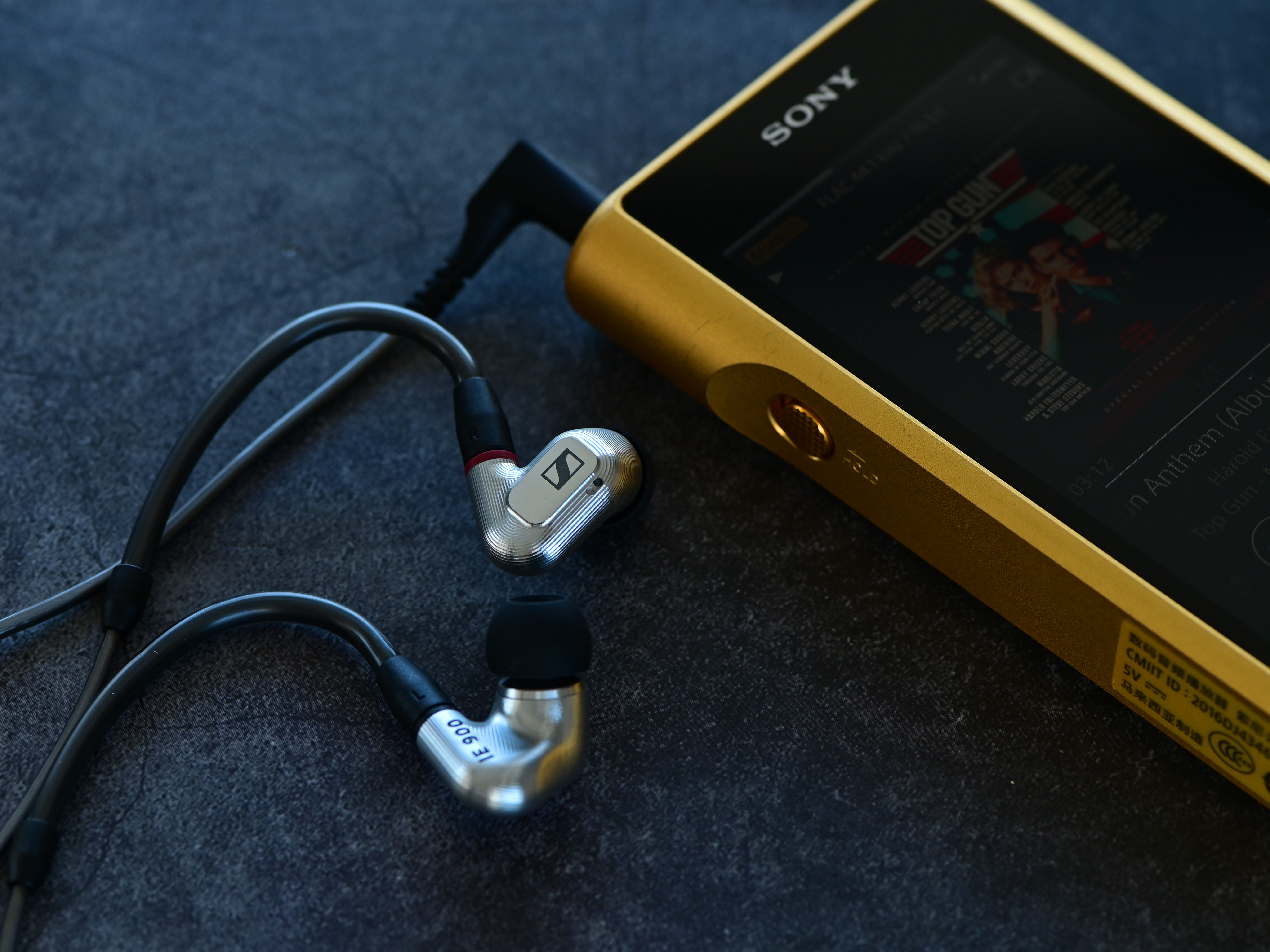 森海塞尔ie900值得买吗,达音科禅与森海塞尔ie900比怎么样